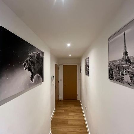 2 Bed Corner Apartment With Gym Mánchester Exterior foto