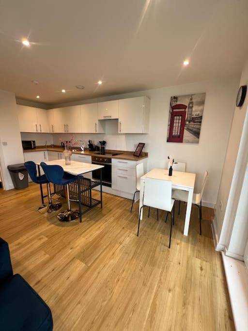 2 Bed Corner Apartment With Gym Mánchester Exterior foto